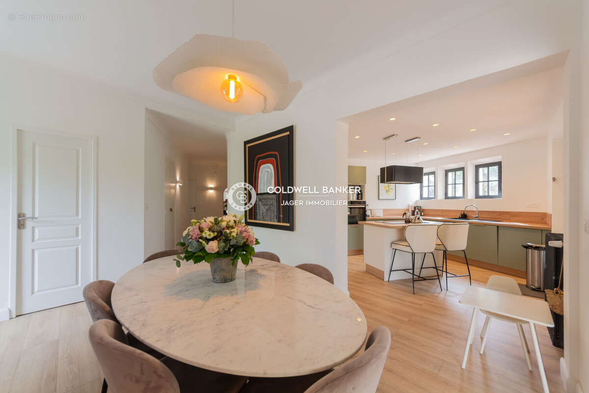 Maison à LES ISSAMBRES