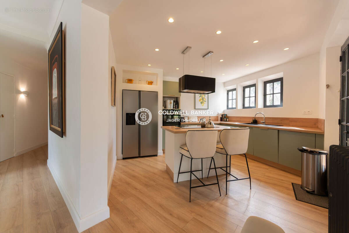 Maison à LES ISSAMBRES