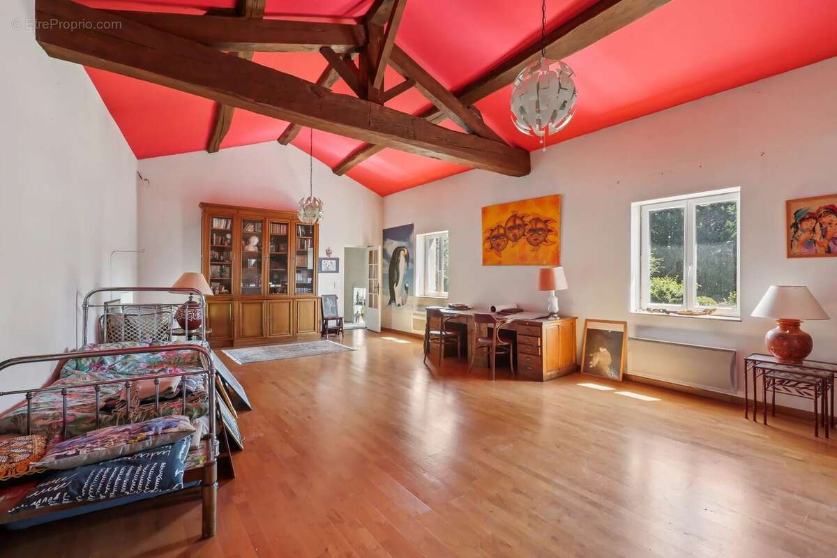 Maison à FONTAINES-SAINT-MARTIN