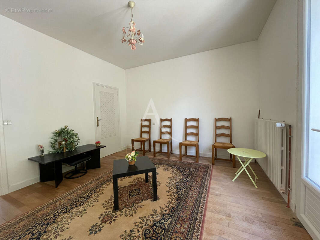 Maison à MONTRICHARD