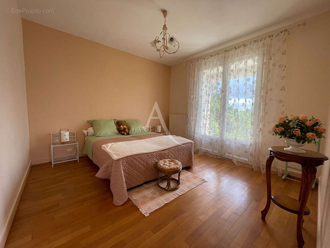 Maison à MONTRICHARD