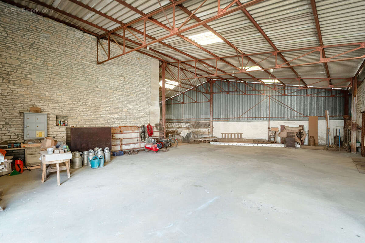 Maison à SAINTE-VERTU