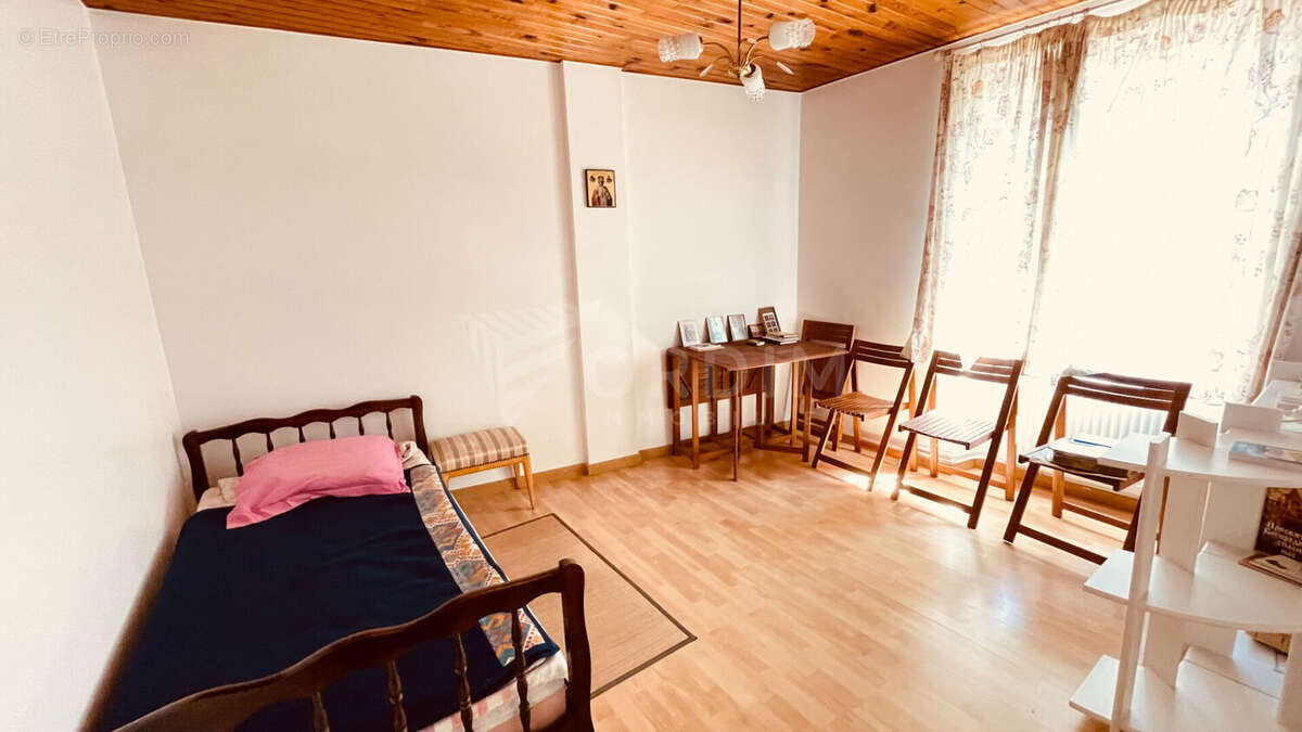 Maison à BUSSY-EN-OTHE