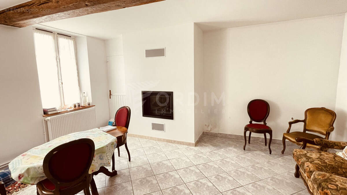 Maison à BUSSY-EN-OTHE