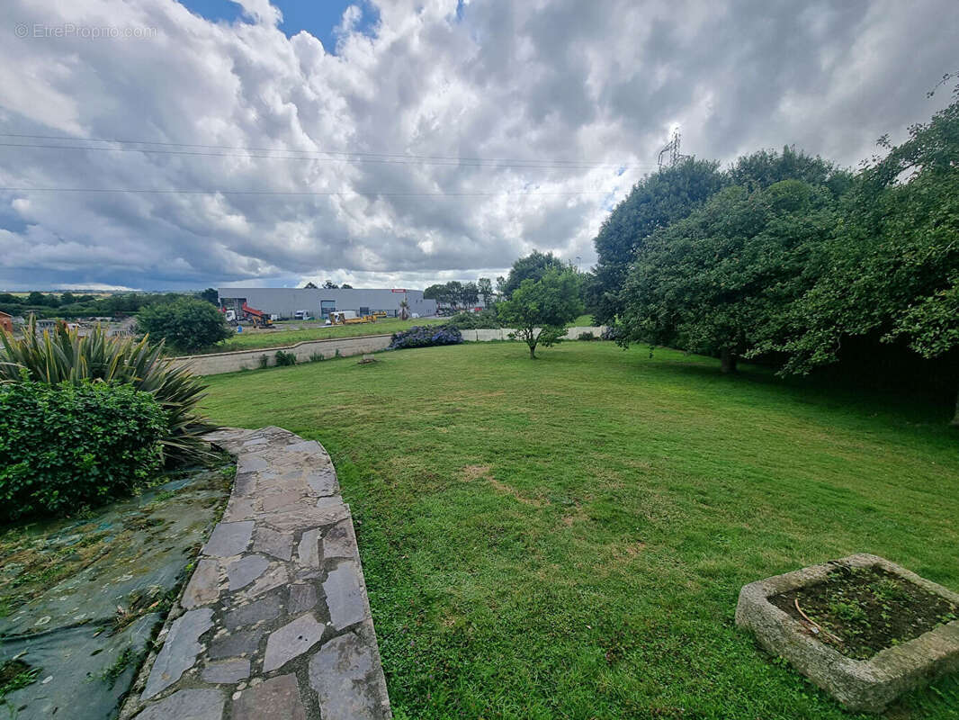 Maison à ISIGNY-LE-BUAT