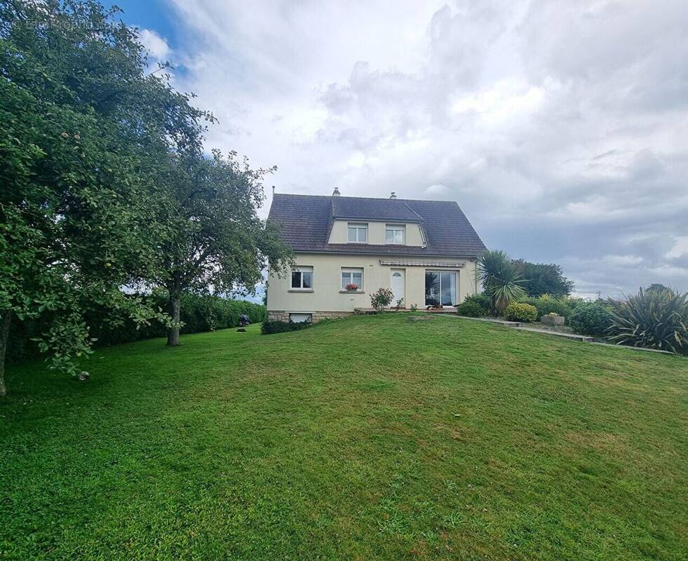 Maison à ISIGNY-LE-BUAT