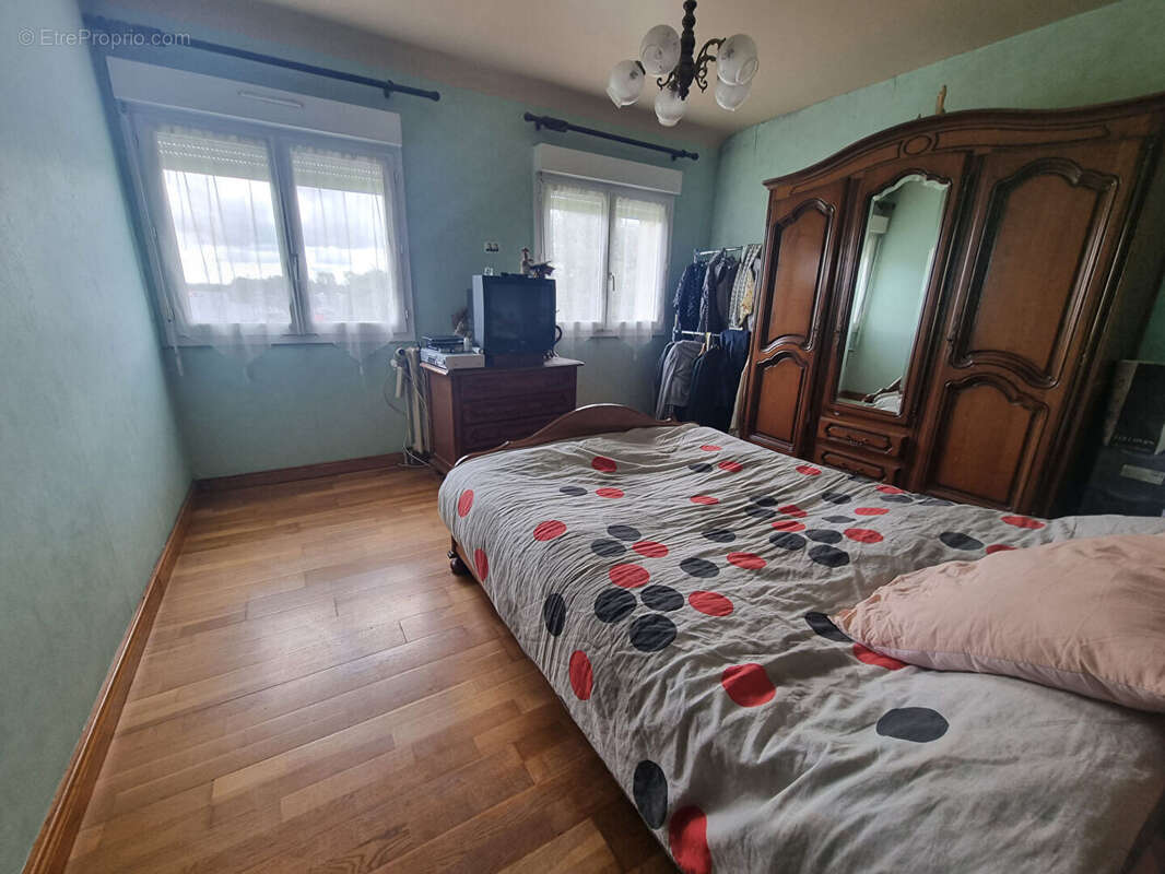 Maison à ISIGNY-LE-BUAT