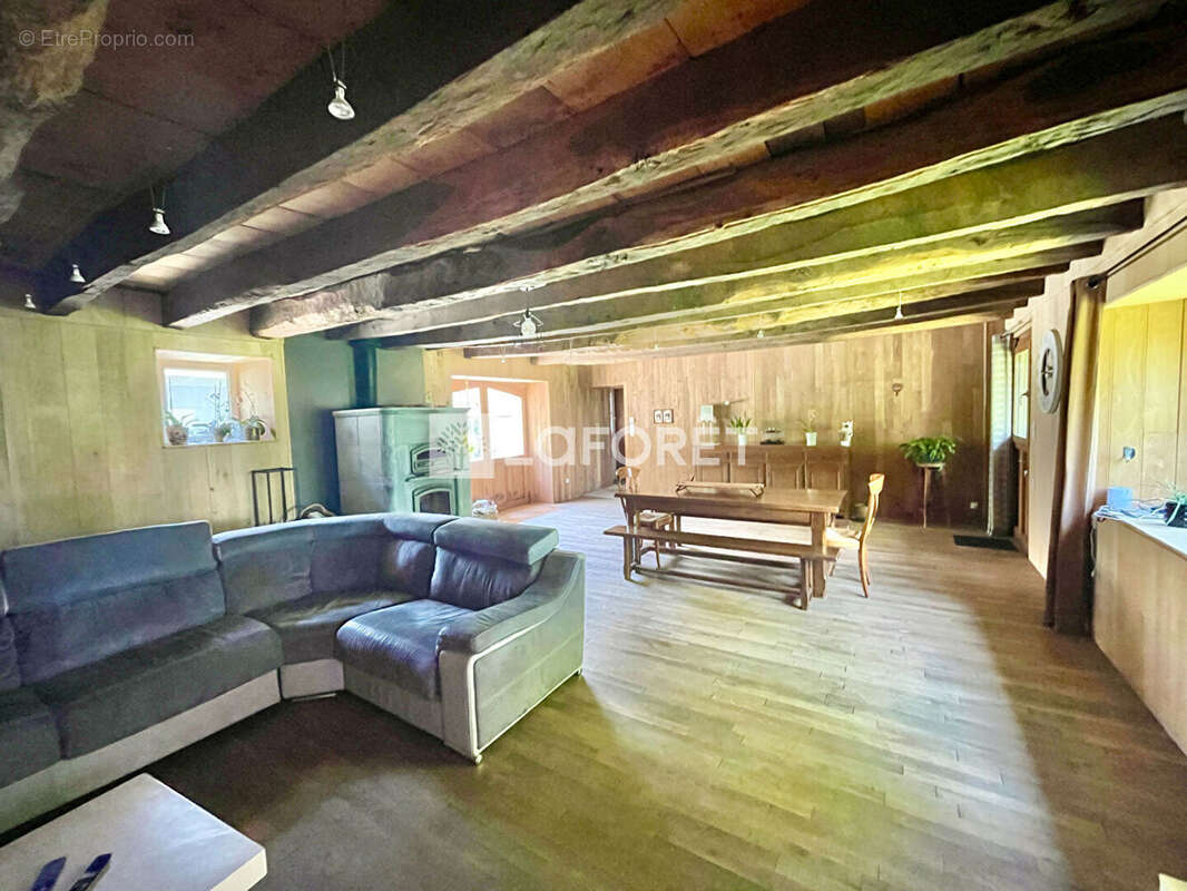 Maison à CASSAGNES-BEGONHES