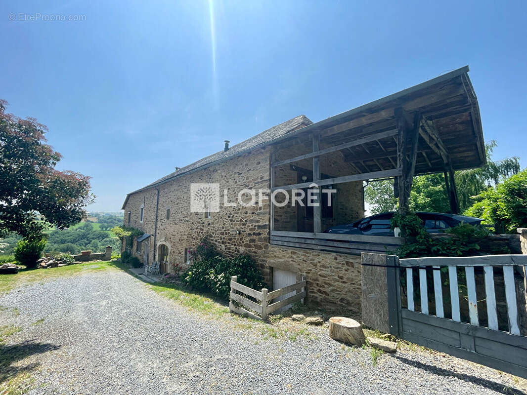 Maison à CASSAGNES-BEGONHES