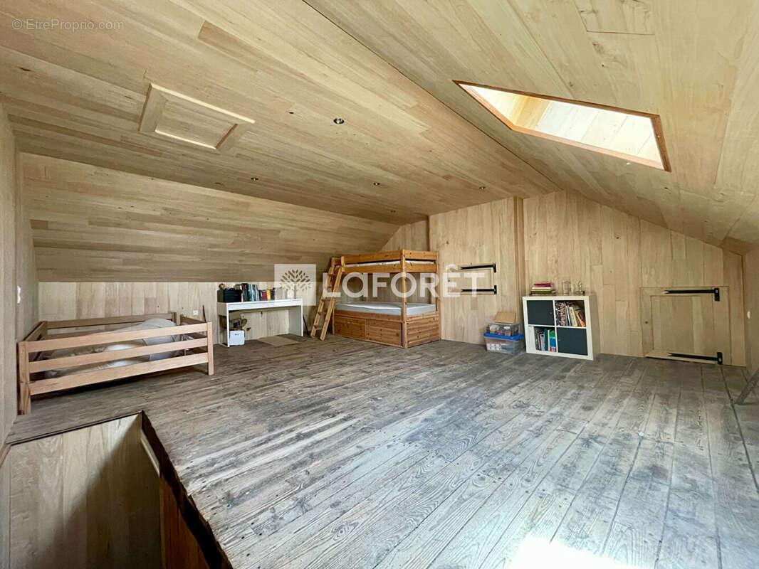 Maison à CASSAGNES-BEGONHES