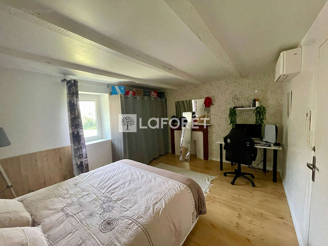 Maison à CASSAGNES-BEGONHES