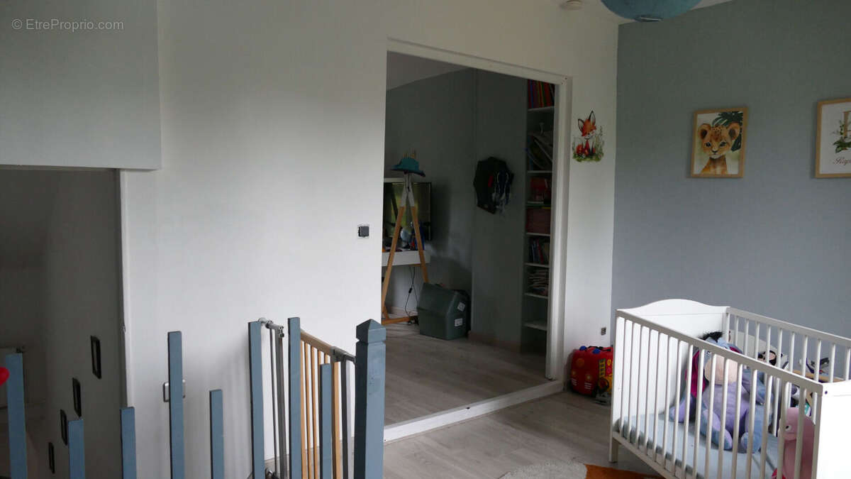 Maison à LA CELLE-SUR-MORIN