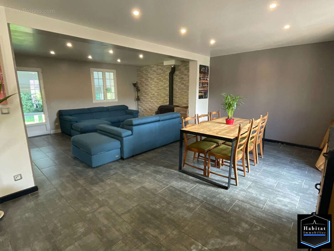 Maison à NANTOUILLET