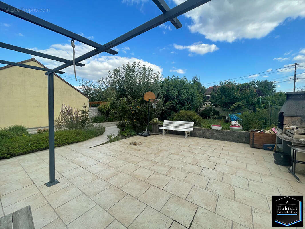 Maison à SAINT-MARD