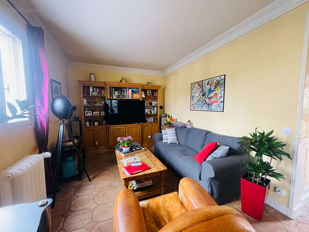 Maison à SARTROUVILLE