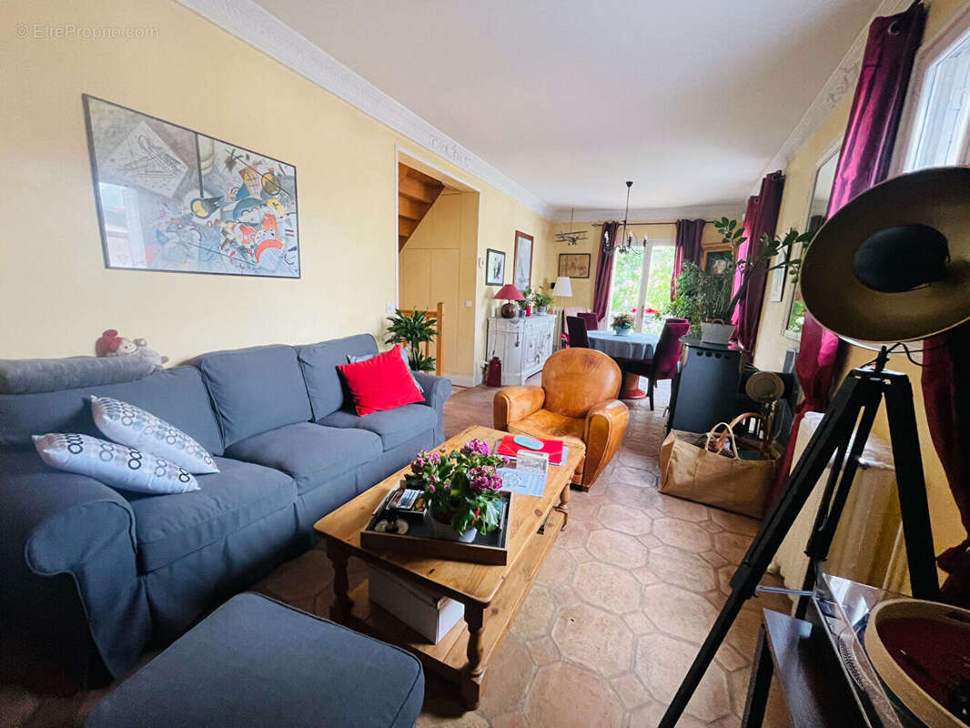 Maison à SARTROUVILLE