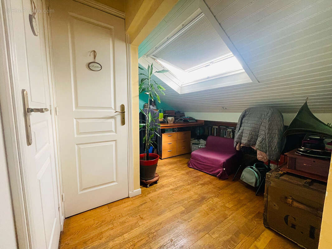 Maison à SARTROUVILLE