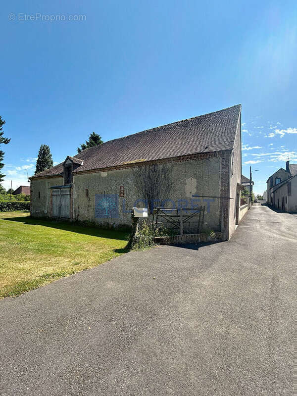 Maison à SAINT-MAURICE-LES-CHARENCEY