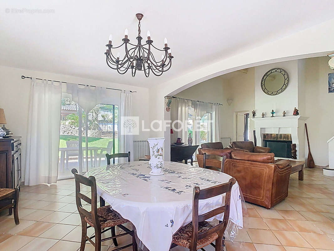 Maison à LA VALETTE-DU-VAR