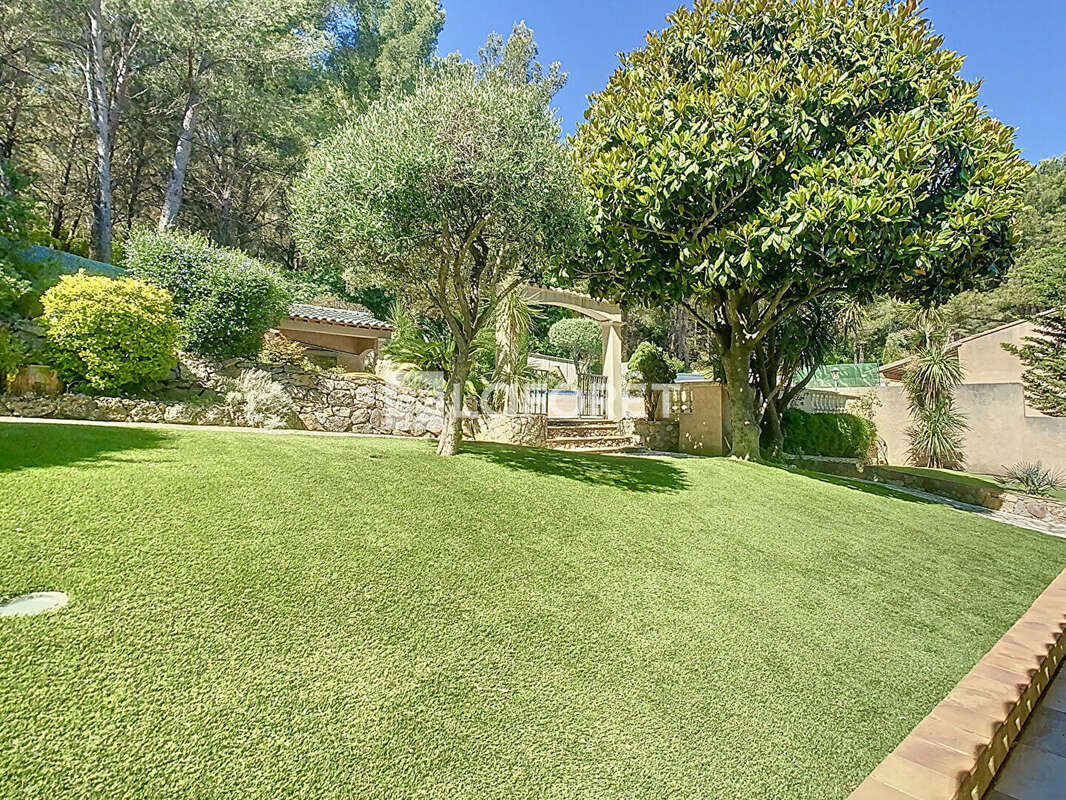 Maison à LA VALETTE-DU-VAR