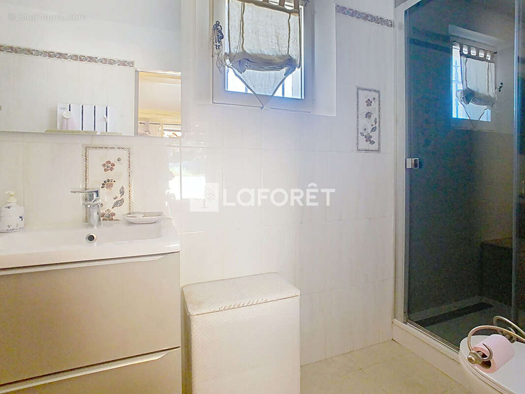 Maison à LA VALETTE-DU-VAR