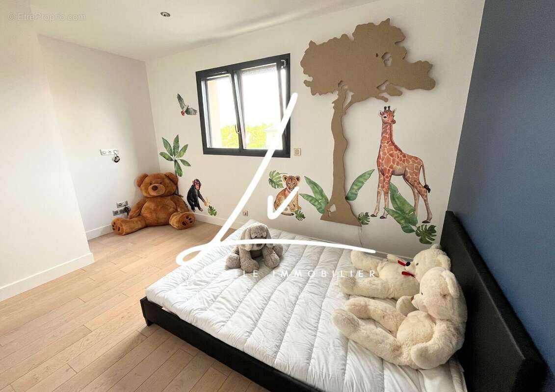 Maison à CHICHEBOVILLE