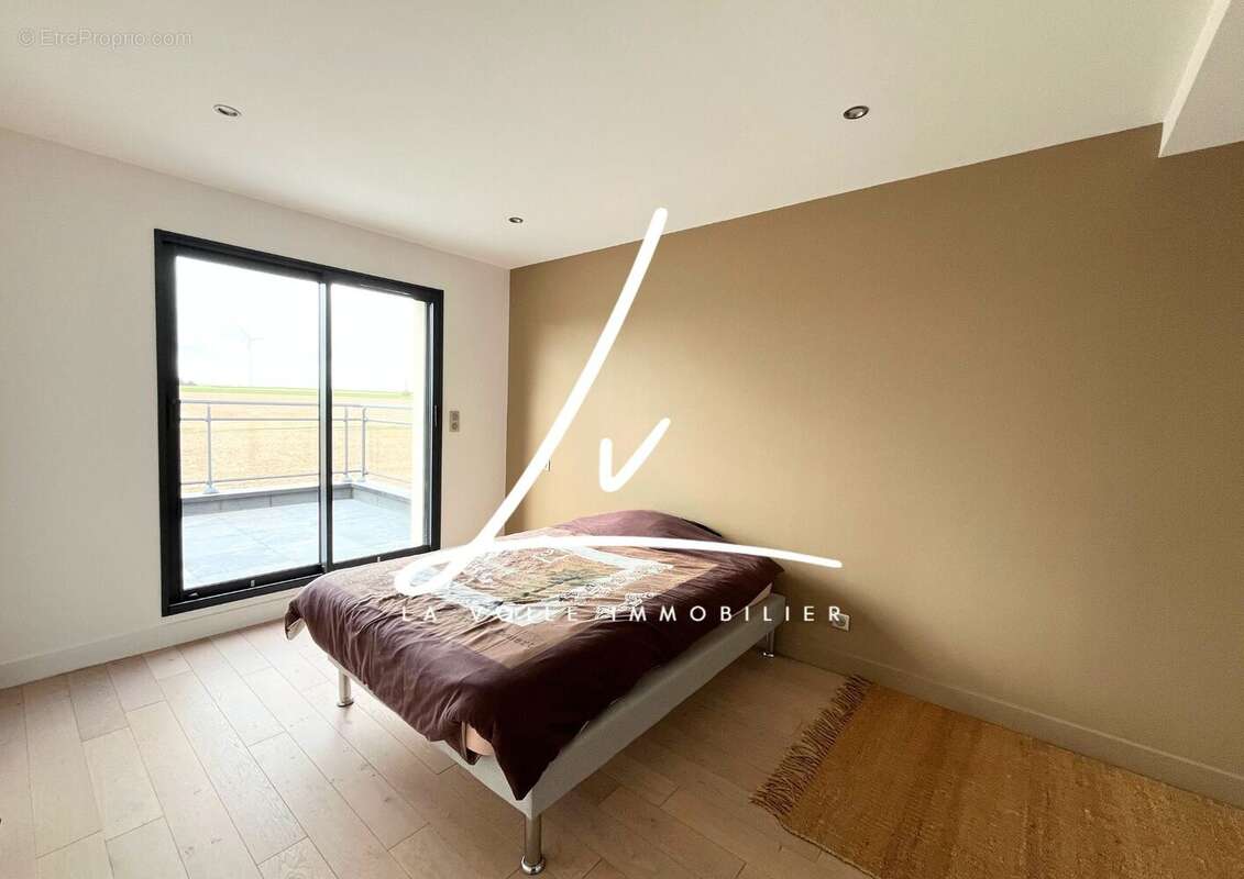 Maison à CHICHEBOVILLE