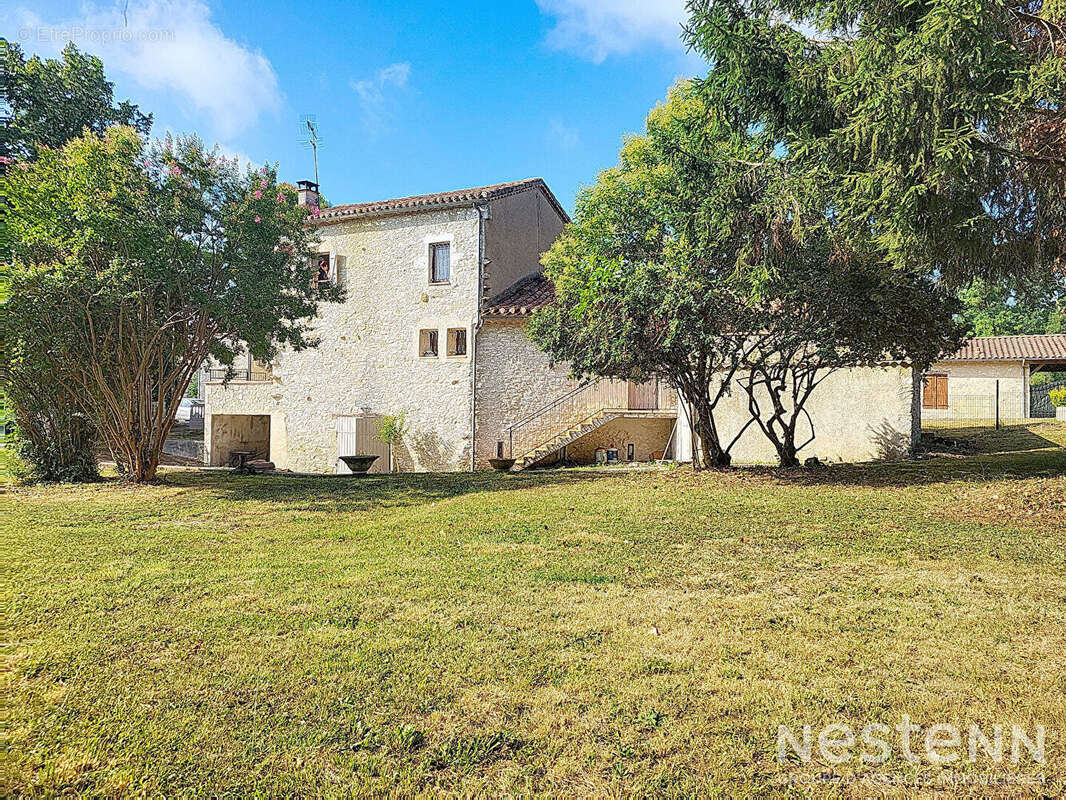 Maison à AYGUETINTE