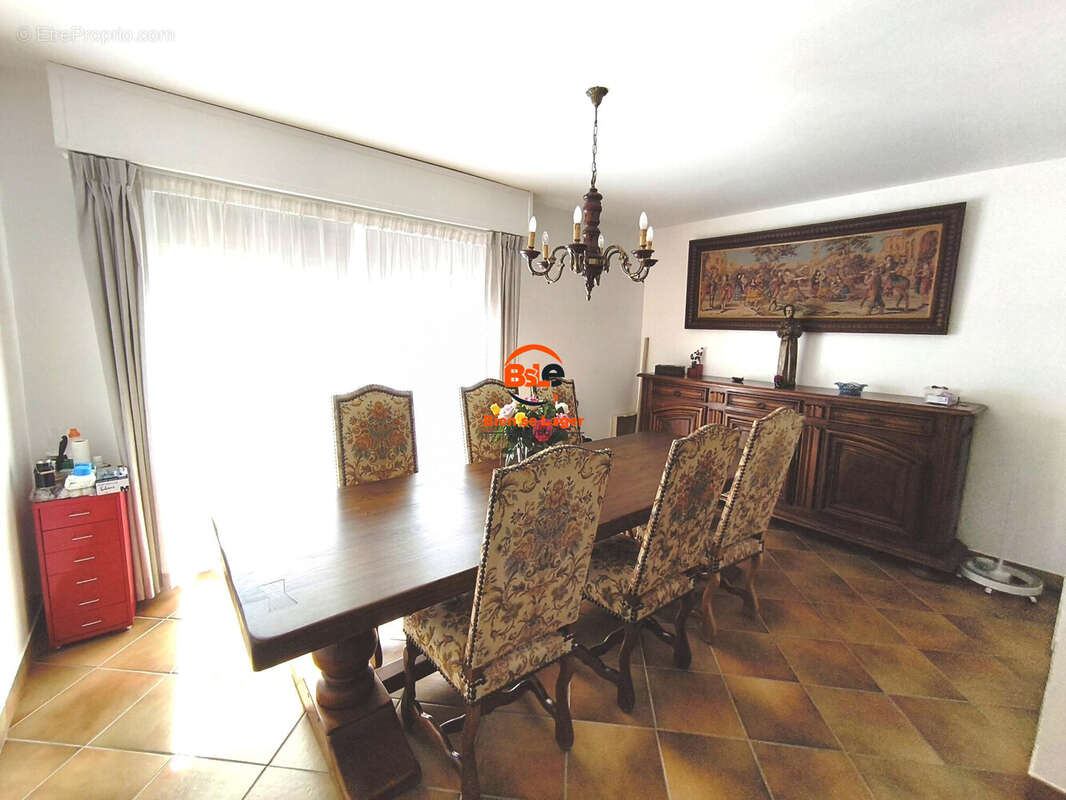 A vendre, grande villa 4 chambres Moissat - Agence Immobilière BSLE PONT DU CHATEAU  - Maison à MOISSAT