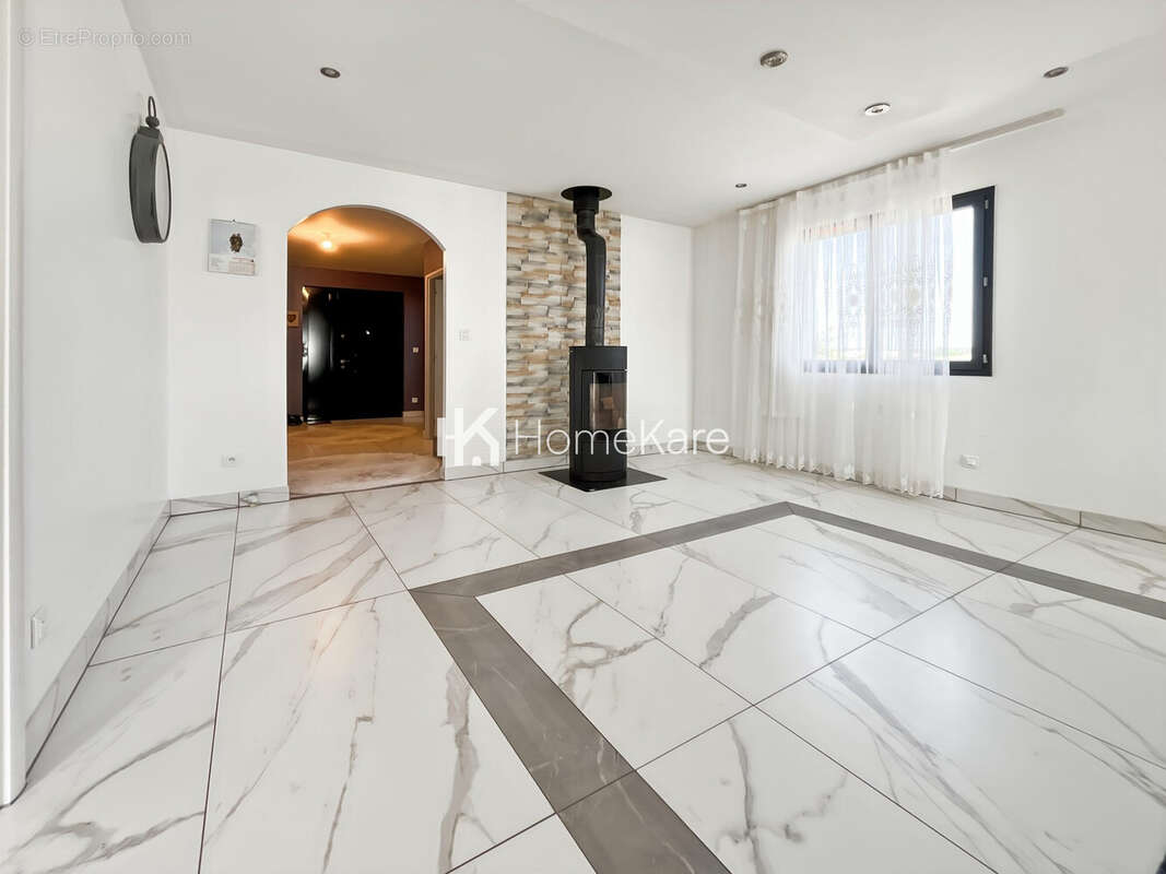 Maison à MONTASTRUC-LA-CONSEILLERE