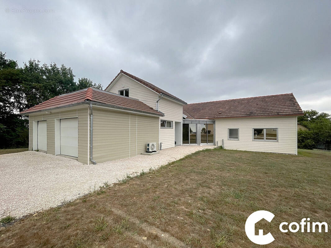 Maison à SIMACOURBE