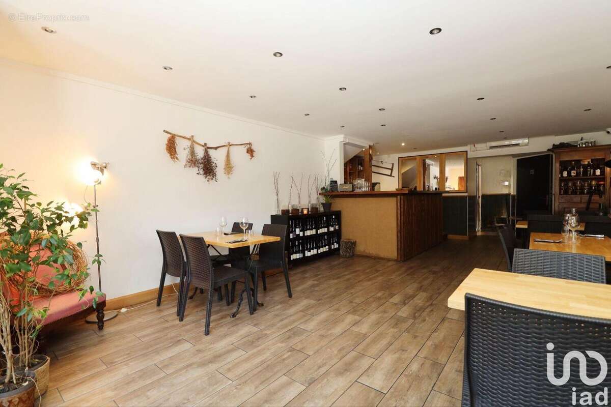 Photo 4 - Commerce à ELNE