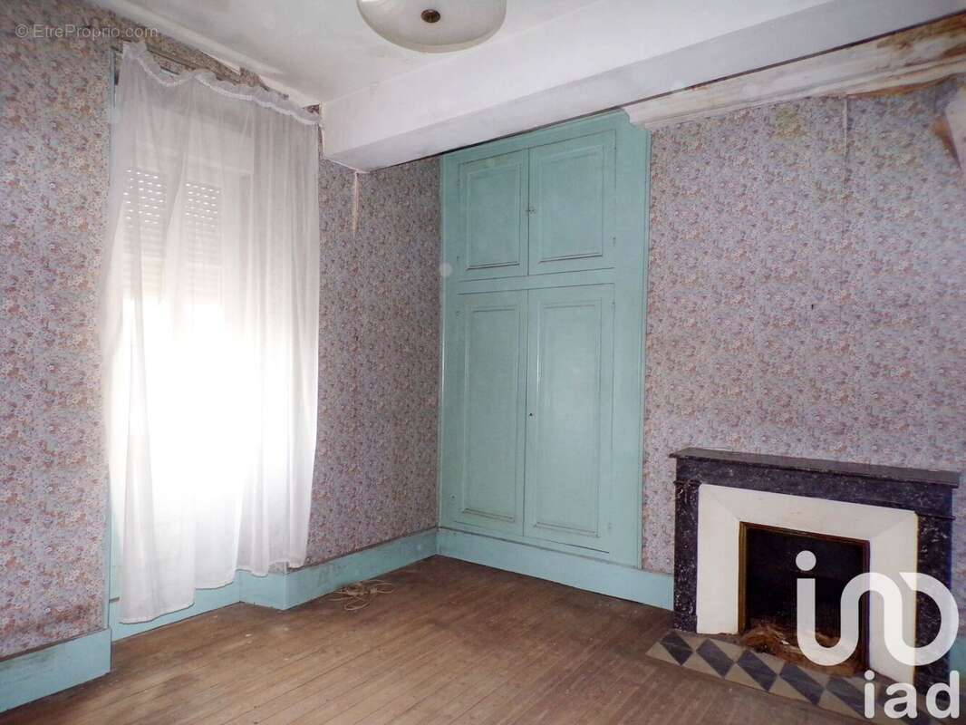 Photo 7 - Maison à SAINT-GENOU