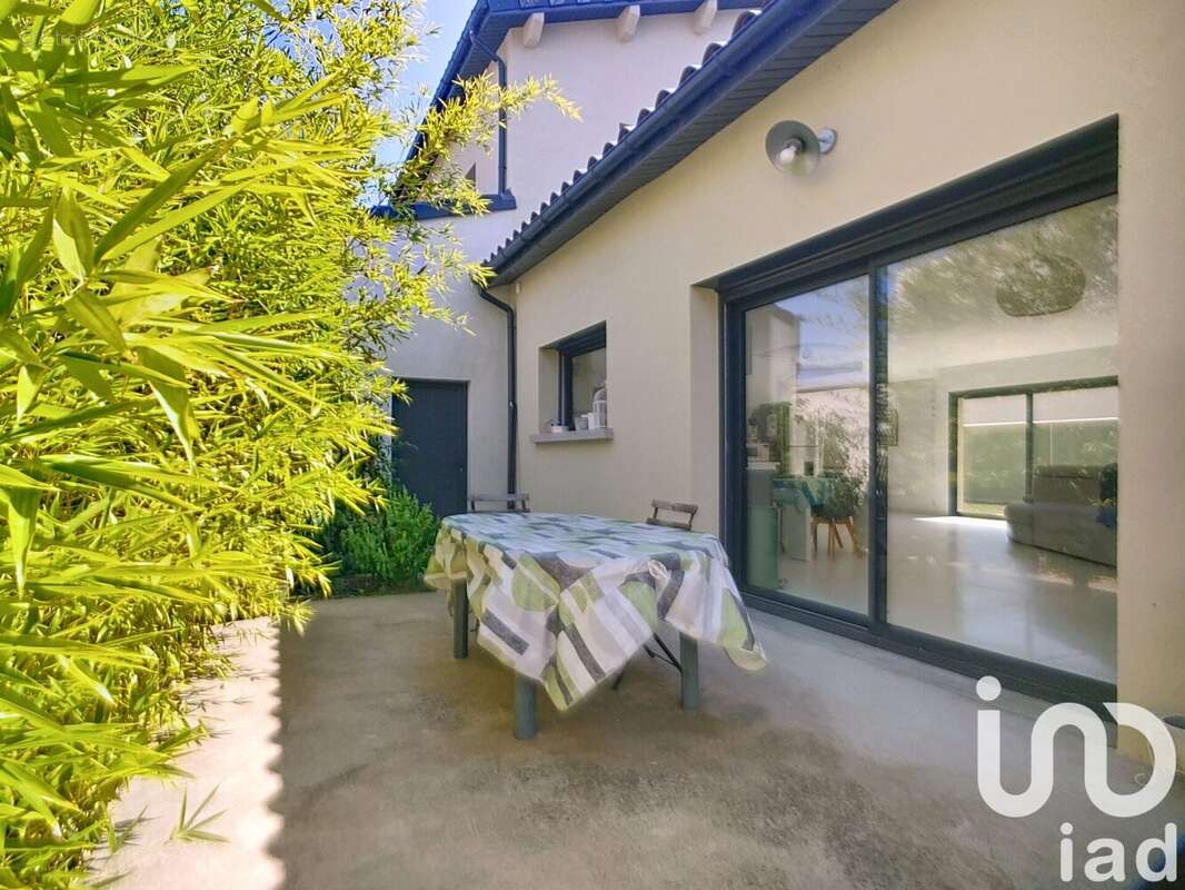 Photo 3 - Maison à TOURNON-SUR-RHONE