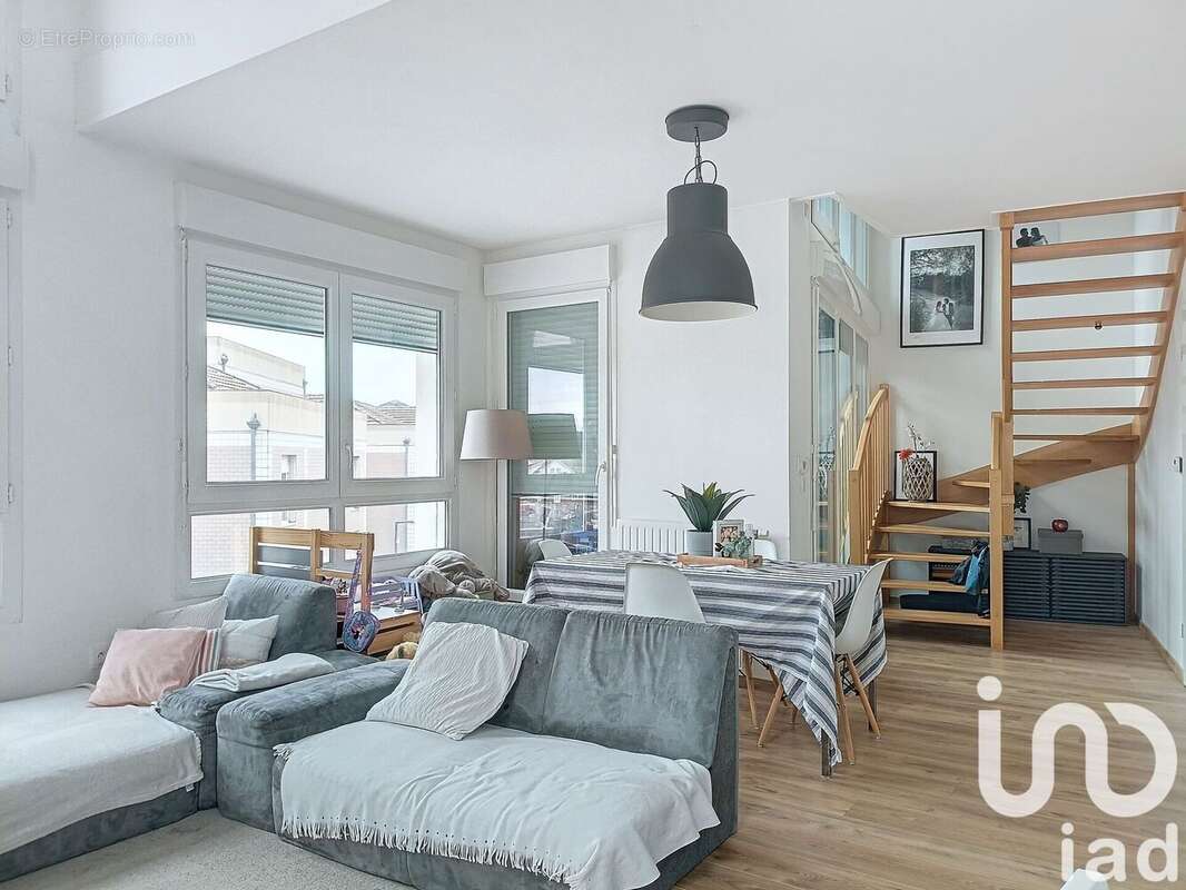 Photo 2 - Appartement à LOUVRES