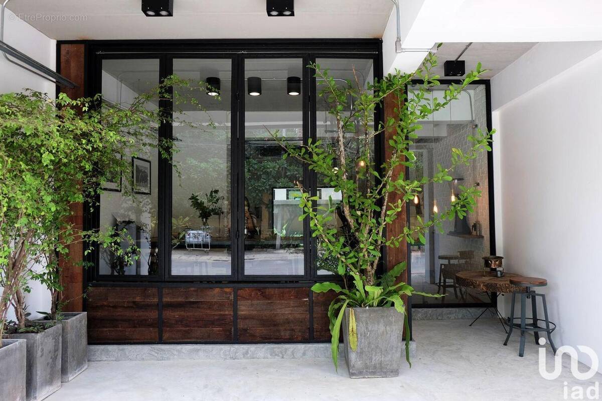 Photo 1 - Commerce à SAINT-SEBASTIEN-SUR-LOIRE