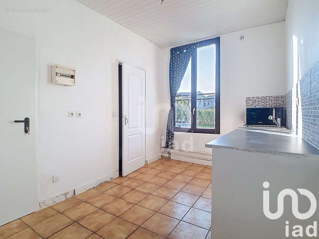 Photo 8 - Appartement à DAMMARIE-LES-LYS