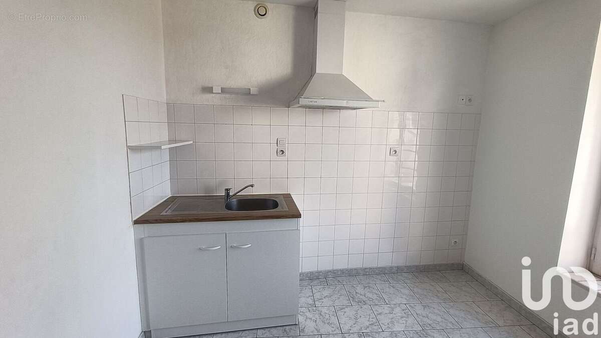 Photo 6 - Appartement à LE COUDRAY-MACOUARD