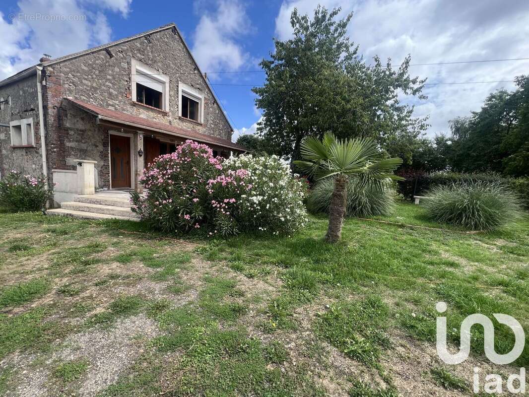 Photo 2 - Maison à ERVAUVILLE