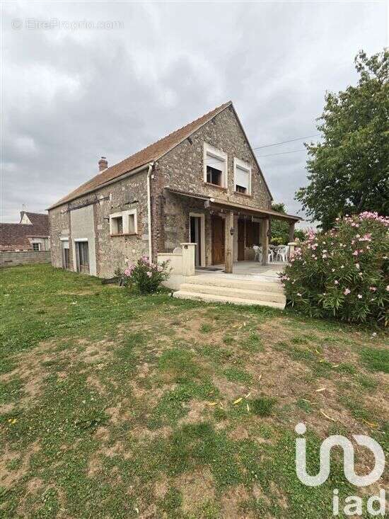 Photo 3 - Maison à ERVAUVILLE