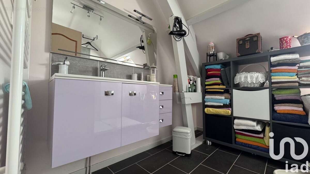 Photo 8 - Maison à SAINT-JUST-SAUVAGE