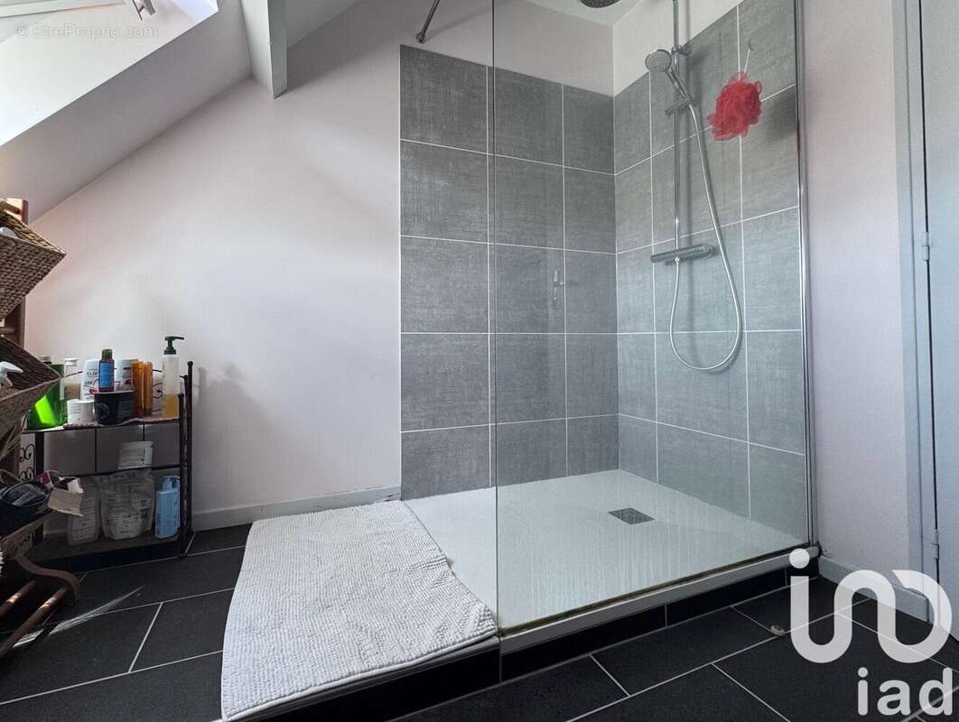 Photo 9 - Maison à SAINT-JUST-SAUVAGE