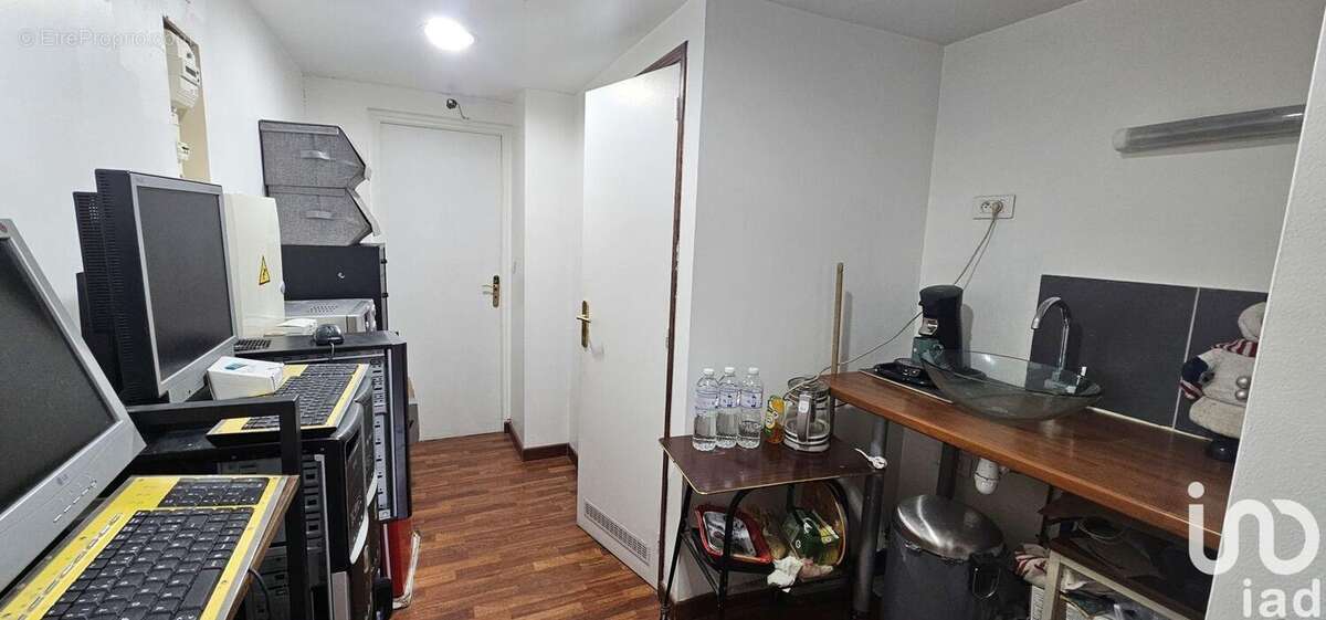 Photo 6 - Commerce à PARIS-18E