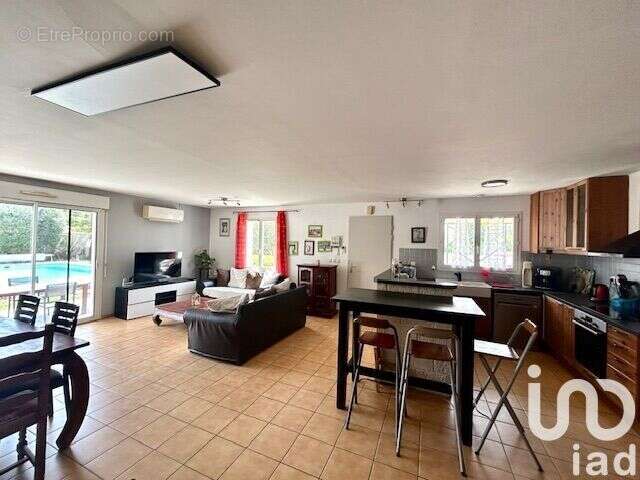 Photo 2 - Maison à IZON