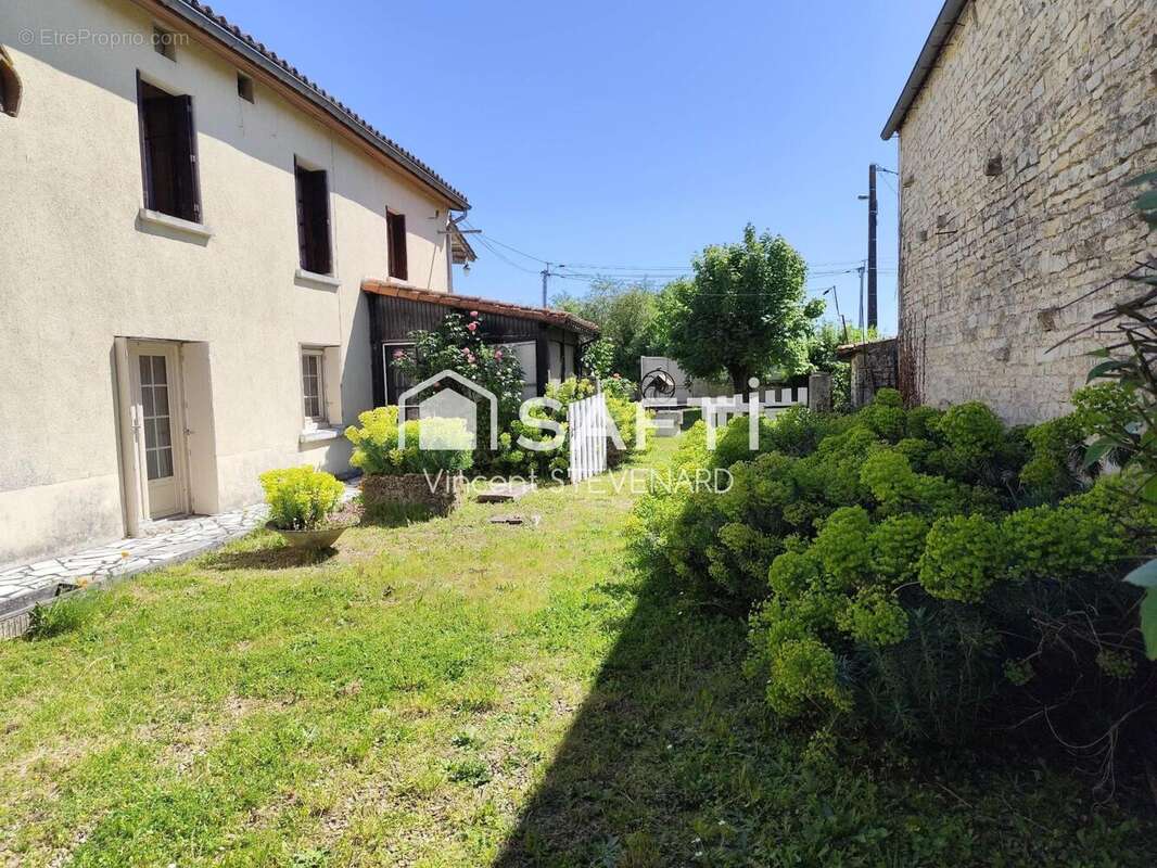 Photo 5 - Maison à LIGNE