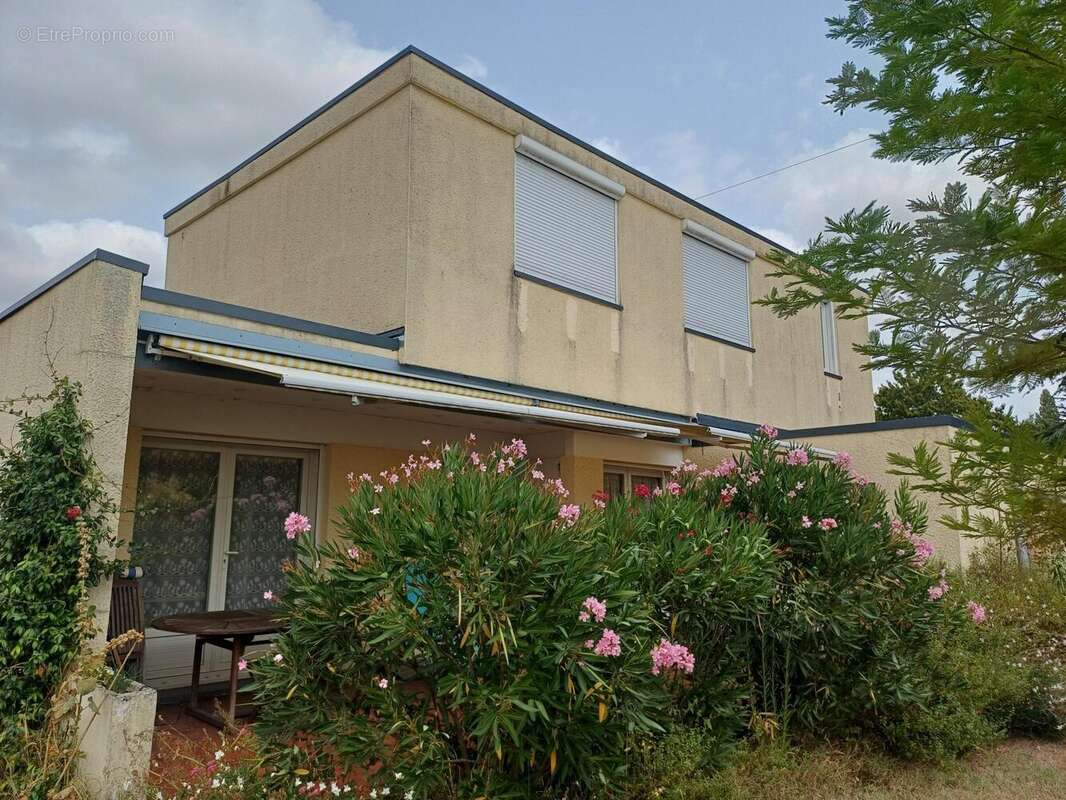 Photo 2 - Maison à CHALAIS