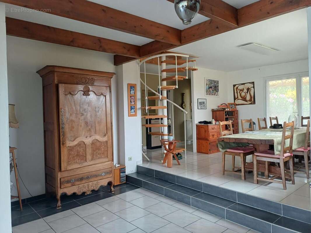 Photo 8 - Maison à CHALAIS