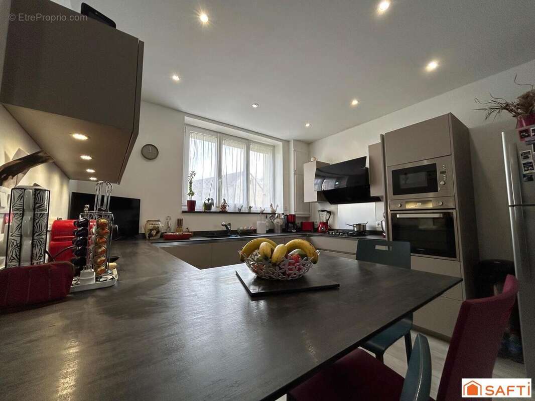 Photo 2 - Maison à SAINT-YORRE