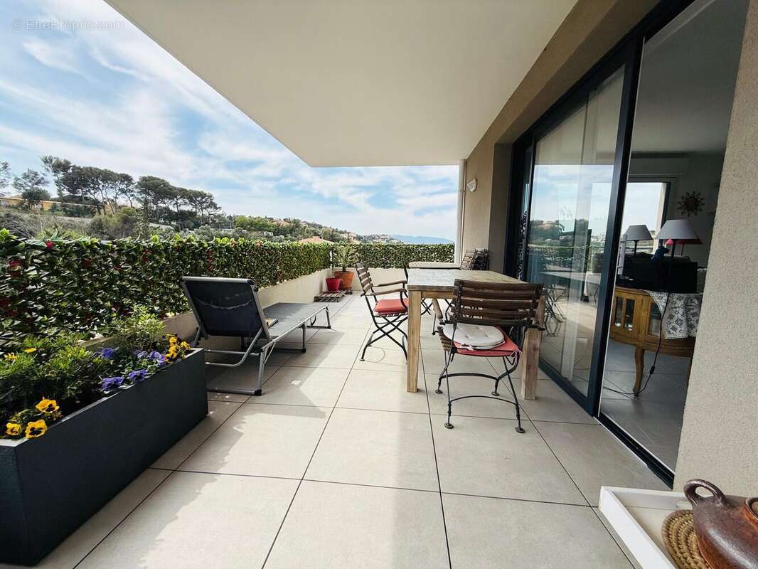 Photo 2 - Appartement à SAINT-RAPHAEL