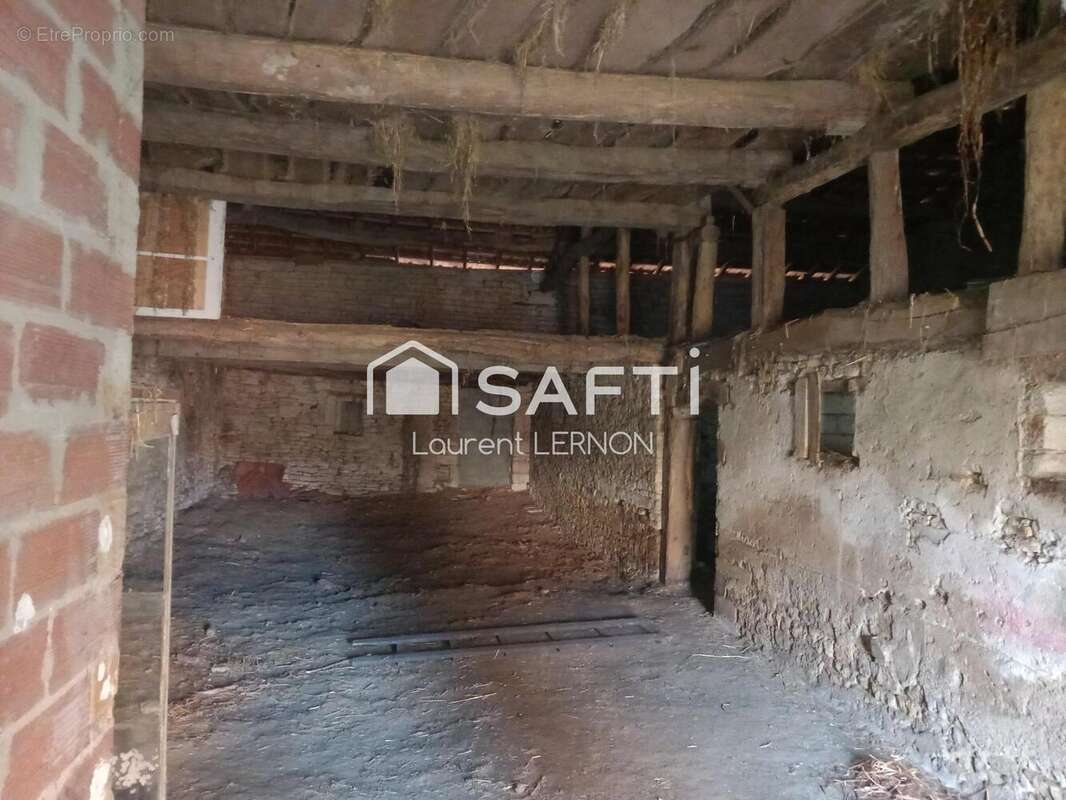 Photo 4 - Maison à COMBEAUFONTAINE